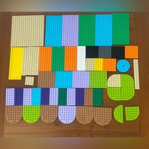 LEGO 50 pcs BASE PLATES Mixed Bulk Lot Baseplates LEGO Friends